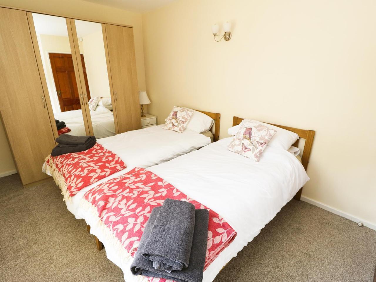 West End House Villa Bradford  Dış mekan fotoğraf